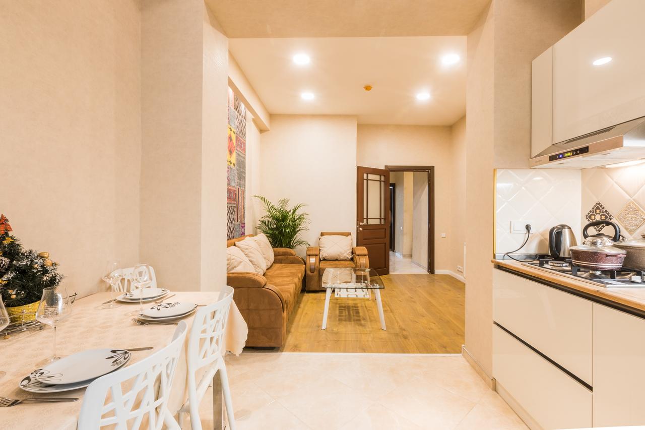 Sweet Home Apartment Tbilisi ภายนอก รูปภาพ